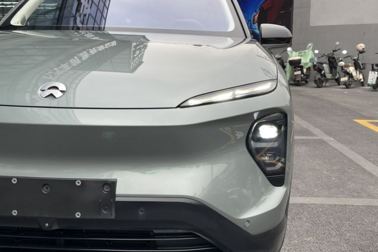 Used Nio ES7 2022 100 kWh Exterior 1