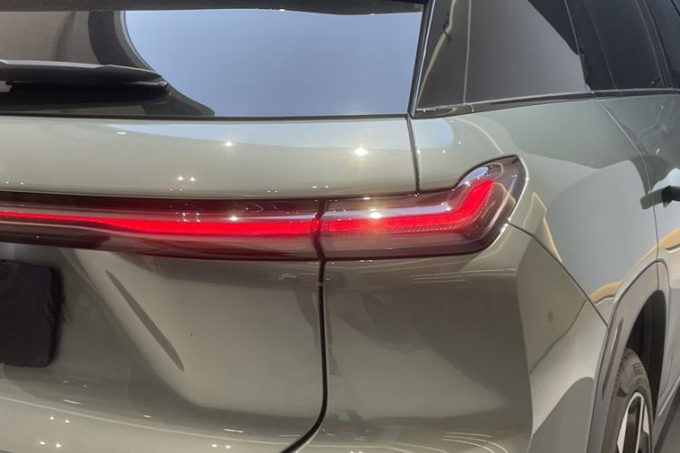 Used Nio ES7 2022 75 kWh Exterior 6