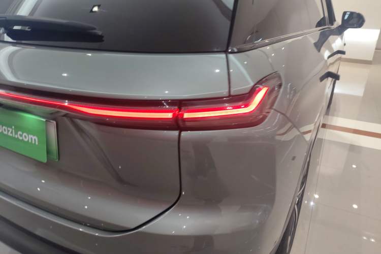 Used Nio ES7 2022 75 kWh Exterior 6
