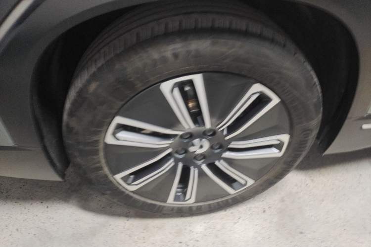Used Nio ES7 2022 75 kWh Exterior 8
