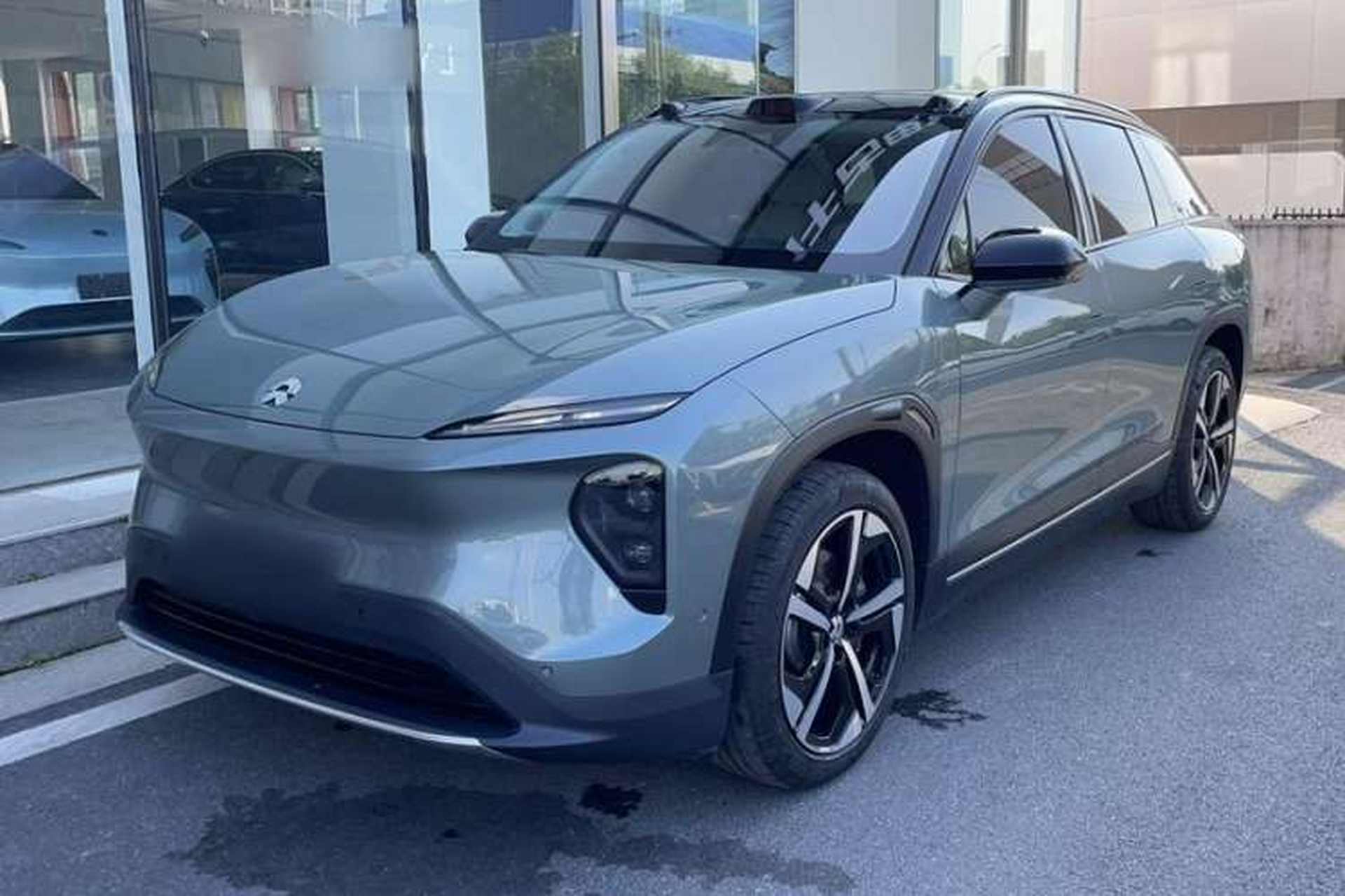 Used Nio ES7 2022 100kWh First Edition Front Left 45 Deg