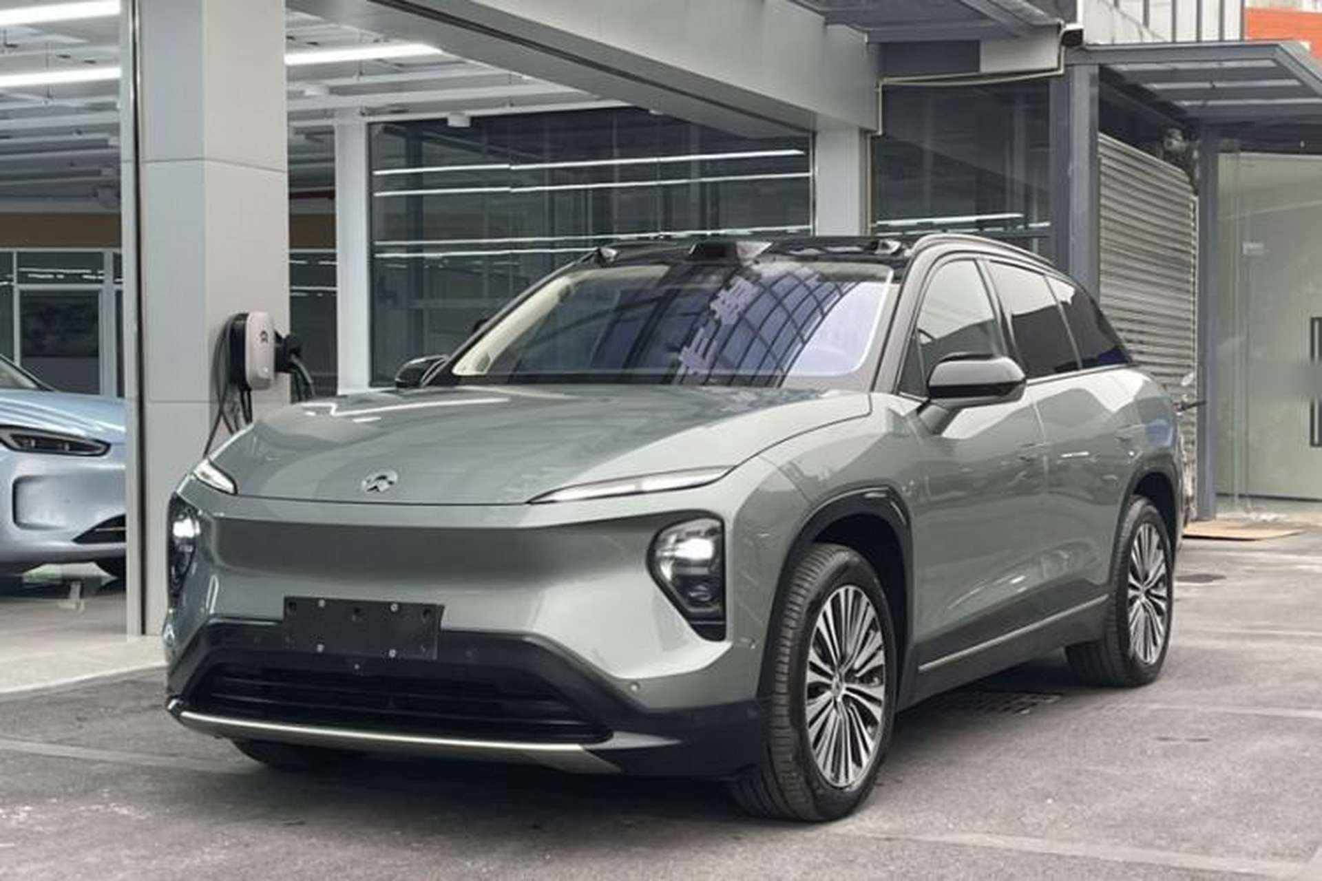 Used Nio ES7 2022 100 kWh Front Left 45 Deg