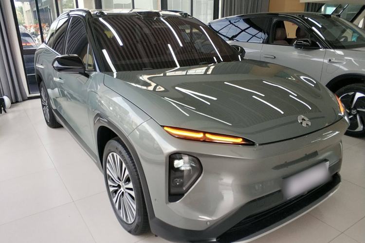 Used Nio ES7 2022 75 kWh Front Right 45 Deg