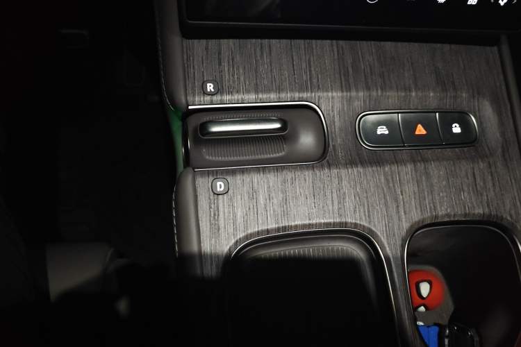 Used Nio ES7 2022 75 kWh Gear Lever