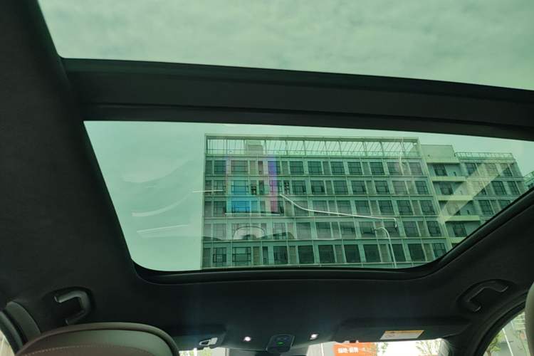 Used Nio ES7 2022 75 kWh Headliner