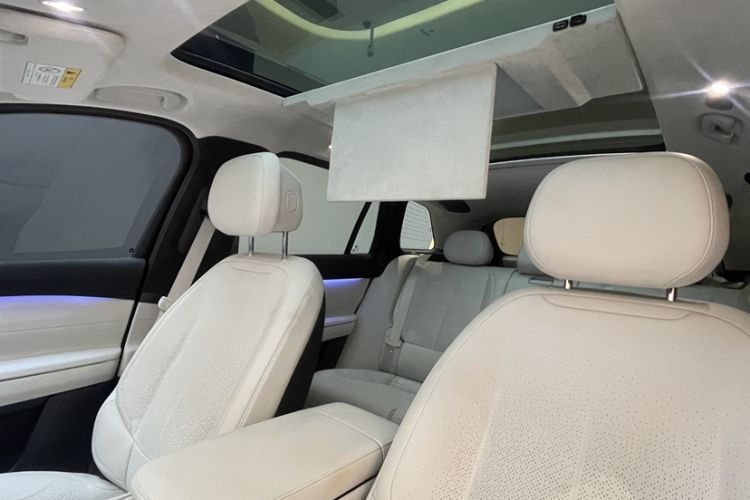 Used Nio ES7 2022 75 kWh Headliner