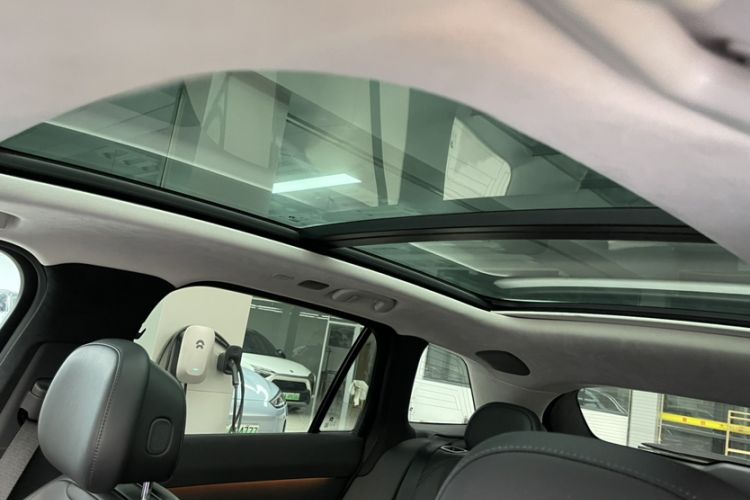Used Nio ES7 2022 100 kWh Headliner