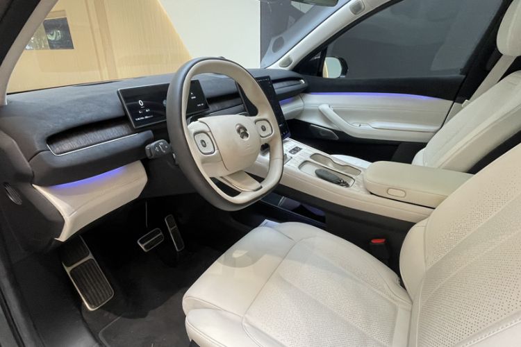 Used Nio ES7 2022 75 kWh Interior 1