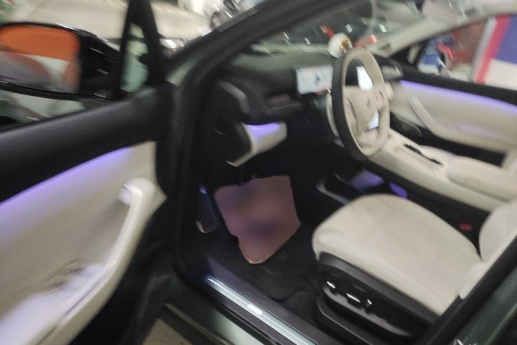 Used Nio ES7 2022 75 kWh Interior 3