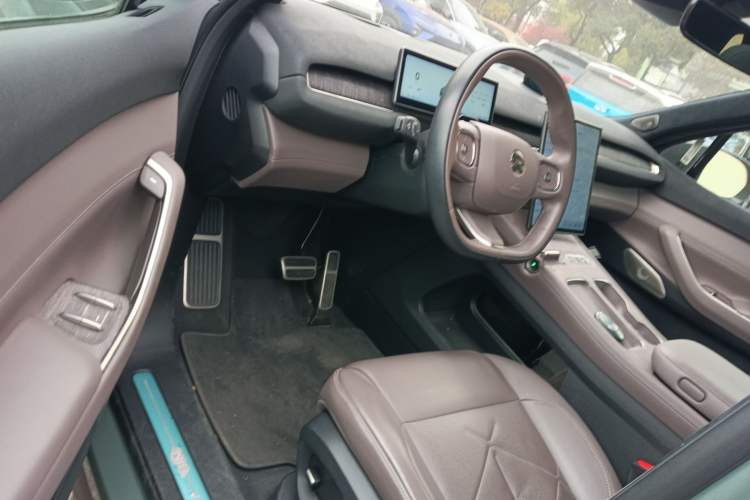 Used Nio ES7 2022 100kWh First Edition Interior 3