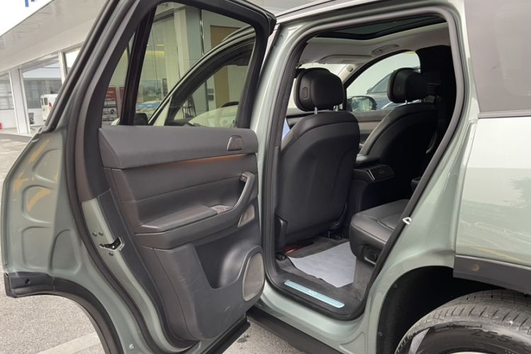 Used Nio ES7 2022 100 kWh Interior 4