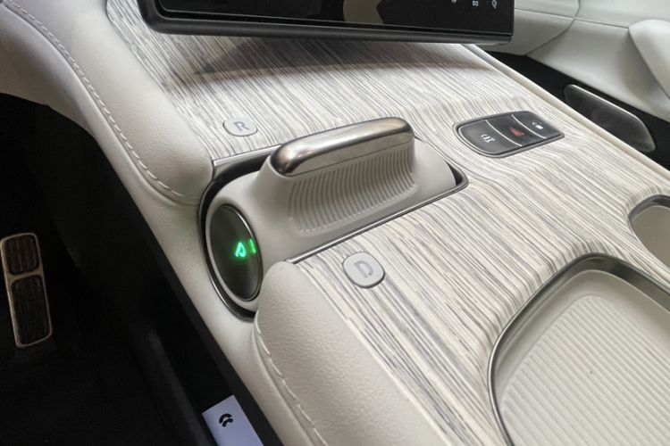 Used Nio ES7 2022 75 kWh Interior 5