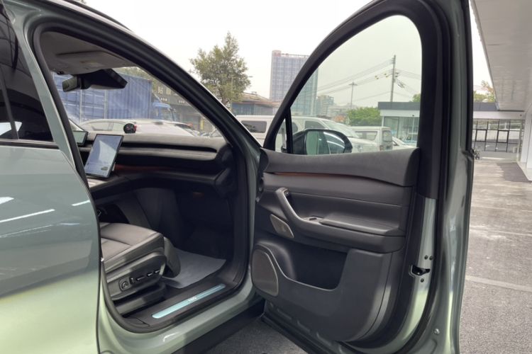 Used Nio ES7 2022 100 kWh Interior 5