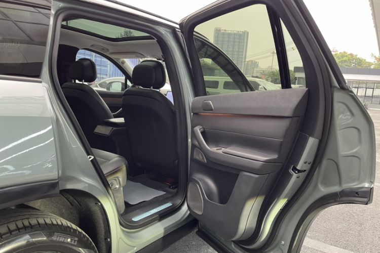 Used Nio ES7 2022 100 kWh Interior 6