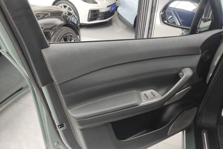 Used Nio ES7 2022 100kWh First Edition Left Front Door Interior