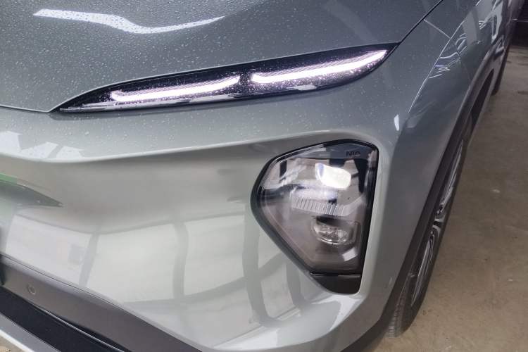 Used Nio ES7 2022 100 kWh Left Front Headlight