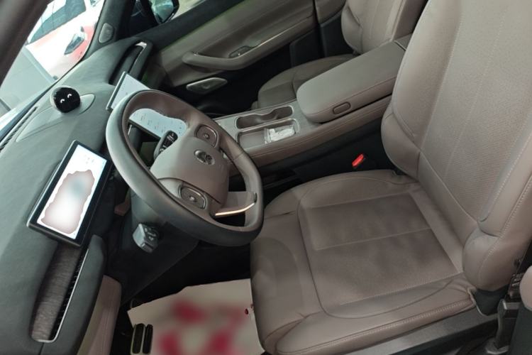 Used Nio ES7 2022 75 kWh Left Front Seat