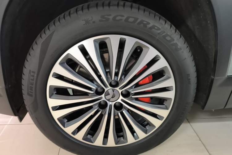 Used Nio ES7 2022 75 kWh Left Front Wheel Hub