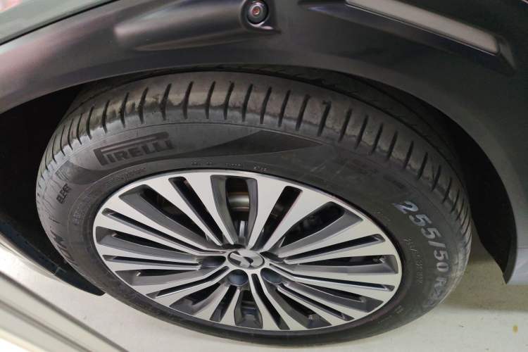 Used Nio ES7 2022 75 kWh Left Front Wheel Hub