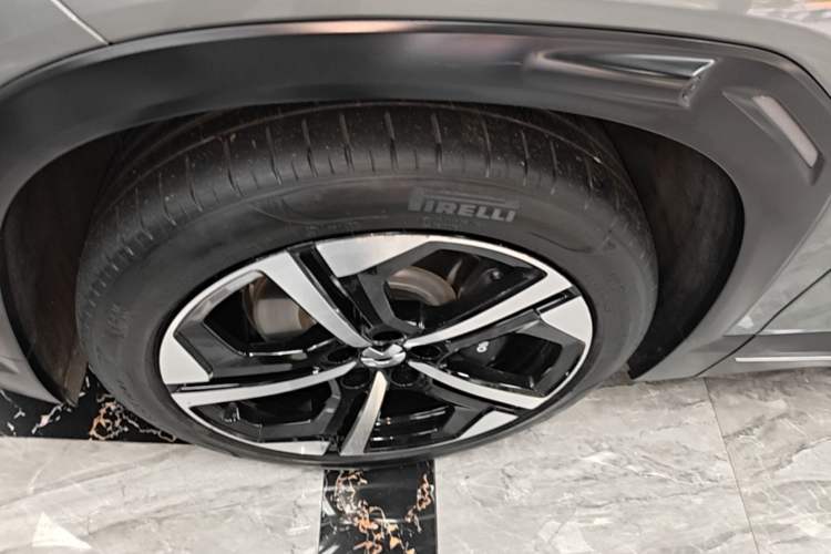 Used Nio ES7 2022 75 kWh Left Front Wheel Hub