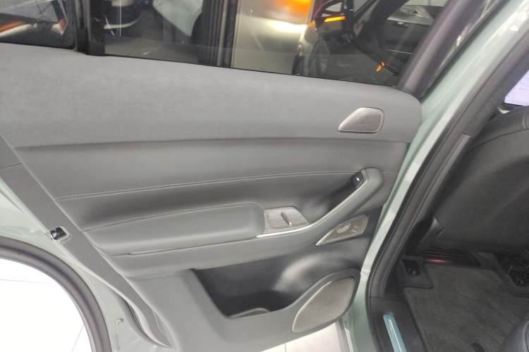 Used Nio ES7 2022 100kWh First Edition Left Rear Door Interior