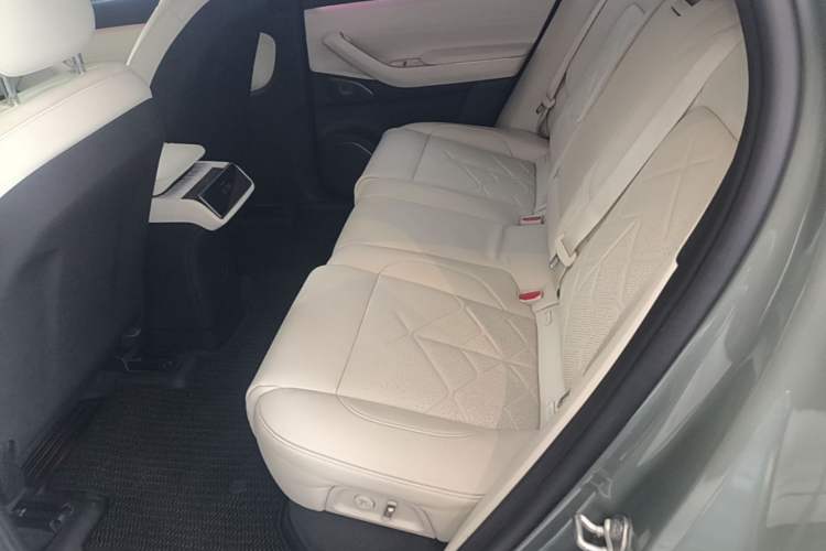 Used Nio ES7 2022 100kWh First Edition Left Rear Seat