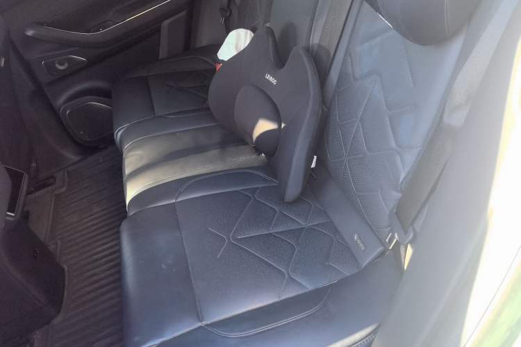 Used Nio ES7 2022 100kWh First Edition Left Rear Seat