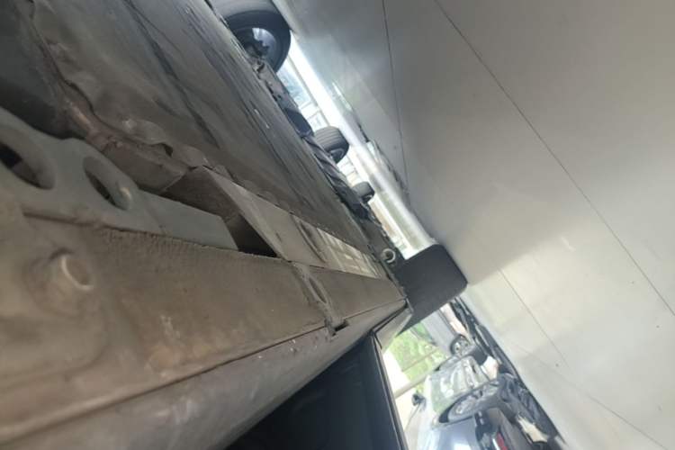 Used Nio ES7 2022 100kWh First Edition Left Side Sill