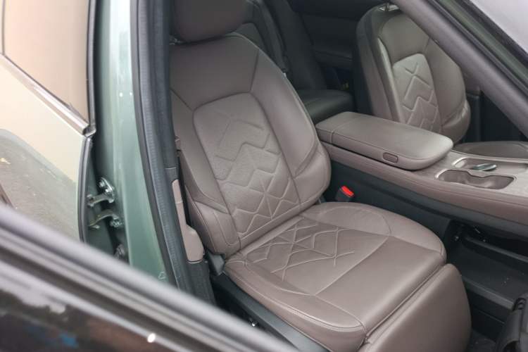 Used Nio ES7 2022 100kWh First Edition Right Front Seat