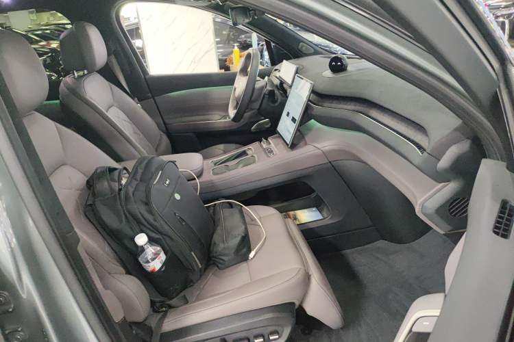 Used Nio ES7 2022 100kWh First Edition Right Front Seat