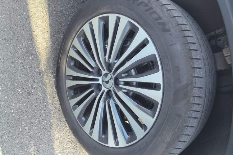 Used Nio ES7 2022 100kWh First Edition Right Front Wheel Hub
