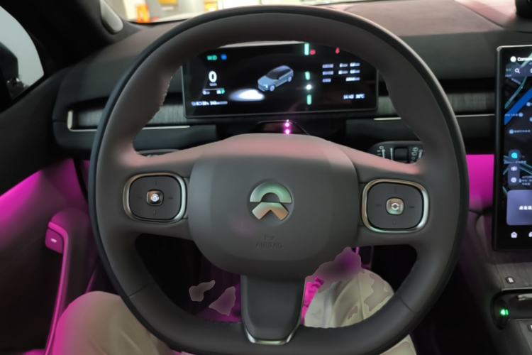 Used Nio ES7 2022 75 kWh Steering Wheel