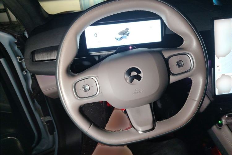 Used Nio ES7 2022 75 kWh Steering Wheel