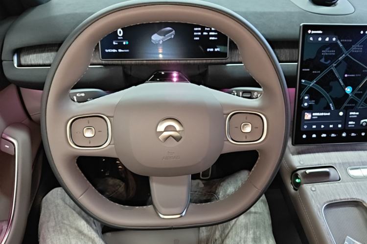 Used Nio ES7 2022 75 kWh Steering Wheel