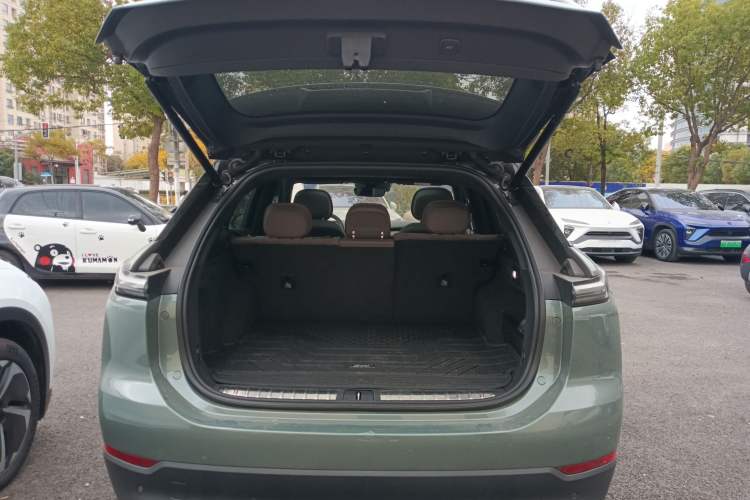 Used Nio ES7 2022 100kWh First Edition Trunk