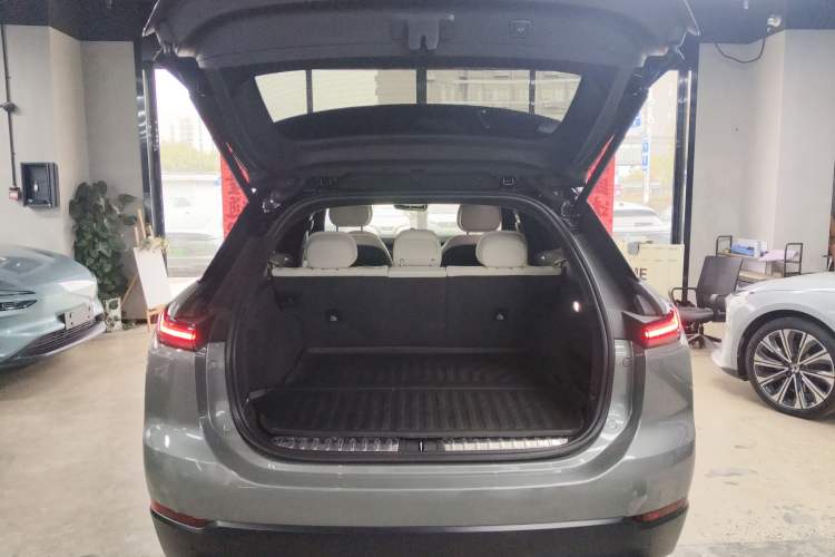 Used Nio ES7 2022 100 kWh Trunk