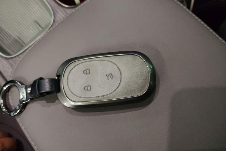 Used Nio ES7 2022 75 kWh Vehicle Key