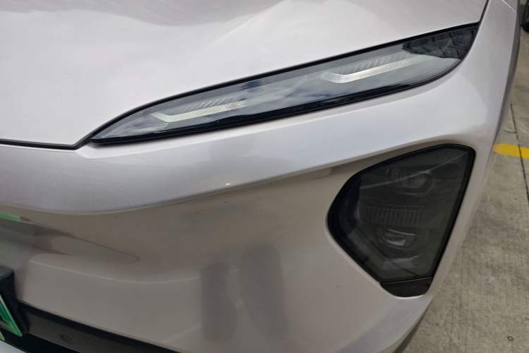 Used Nio ES7 2022 75 kWh Left Front Headlight