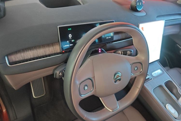 Used Nio ES7 2022 100kWh First Edition Center Console