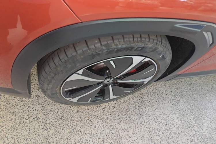Used Nio ES7 2022 100kWh First Edition Left Front Wheel Hub