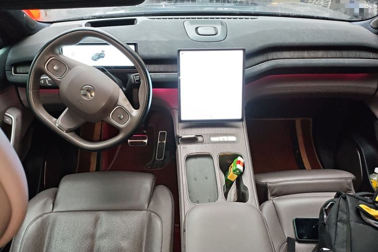 Used Nio ES7 2022 75 kWh Center Console