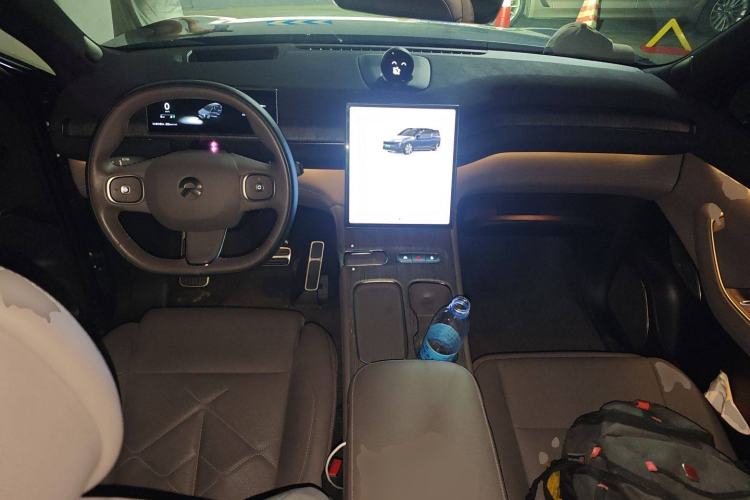 Used Nio ES7 2022 100 kWh Center Console