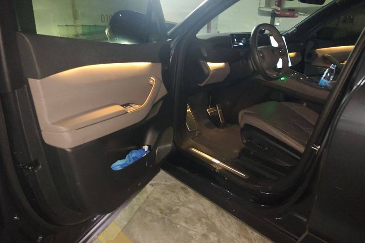 Used Nio ES7 2022 100 kWh Driver Seat