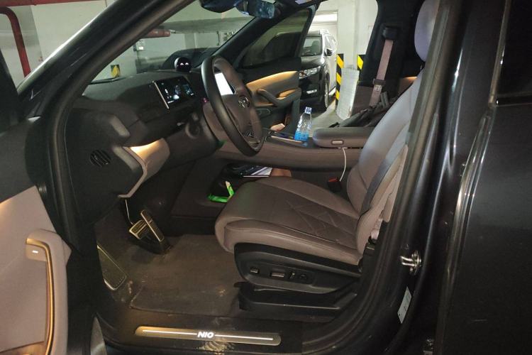 Used Nio ES7 2022 100 kWh Left Front Seat