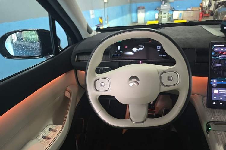 Used Nio ES7 2022 100kWh First Edition Steering Wheel