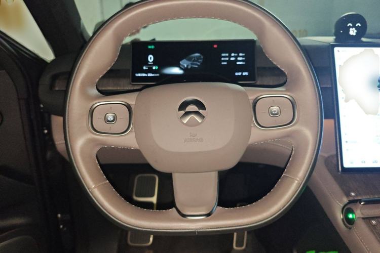 Used Nio ES7 2022 100 kWh Steering Wheel