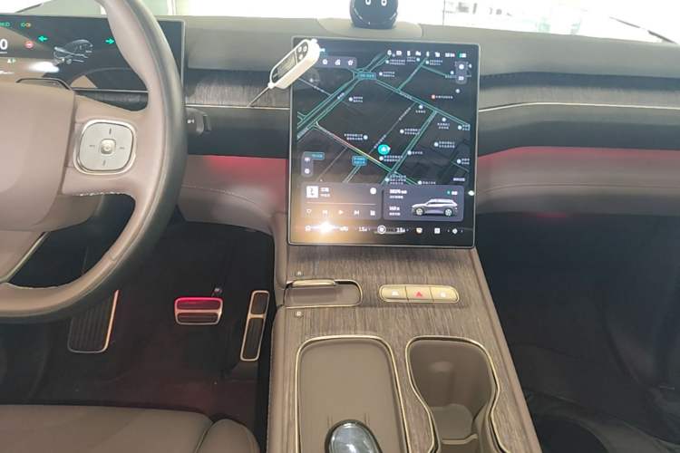 Used Nio ES7 2022 75 kWh Audio And AC Panel