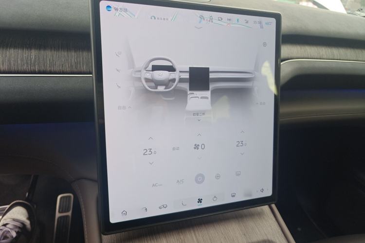Used Nio ES7 2022 75 kWh Audio And AC Panel