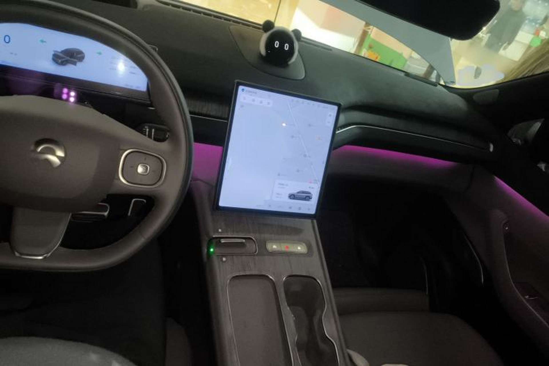 Used Nio ES7 2022 75 kWh Center Console
