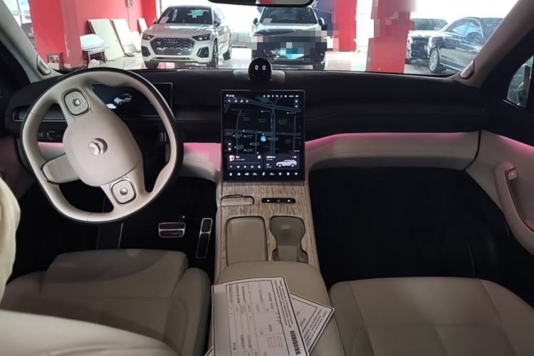 Used Nio ES7 2022 75 kWh Center Console